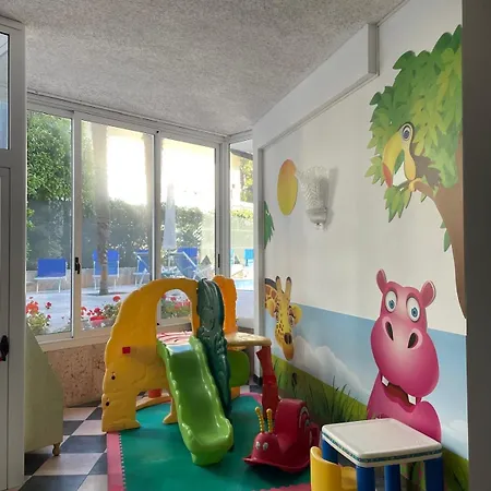 Carlton 3* ליגננו סביאדורו