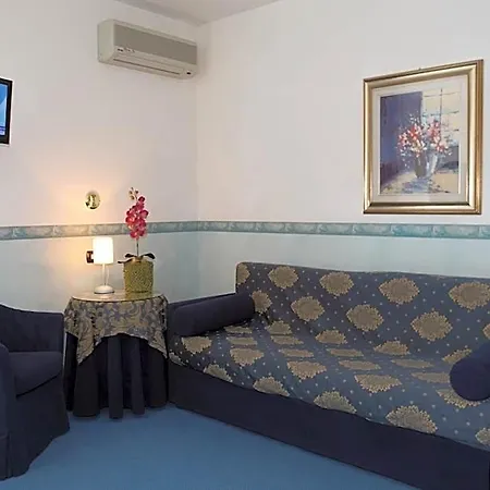Szálloda Carlton Lignano Sabbiadoro