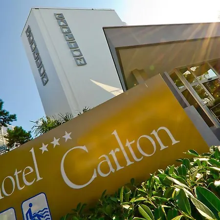 Carlton 3*