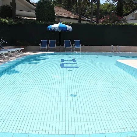 Carlton Hotel 3*